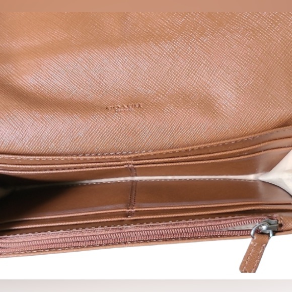 Coach Park Leather Turnlock pebbled leather Slim Envelope Wallet light brown EUC - Picture 6 of 9